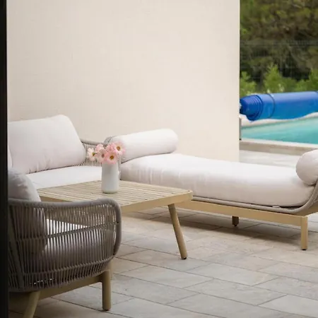 Luxury Melanie Near Split, Heated Pool Dugopolje